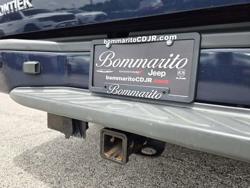 Used 2020 Nissan Frontier SV RWD image 14