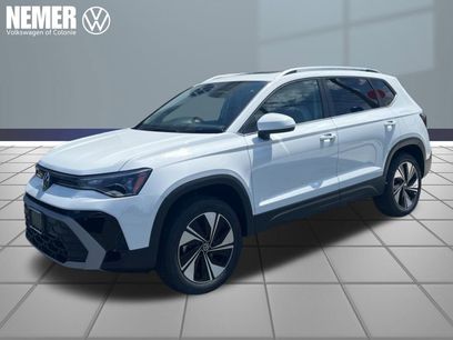 New 2025 Volkswagen Taos SE
