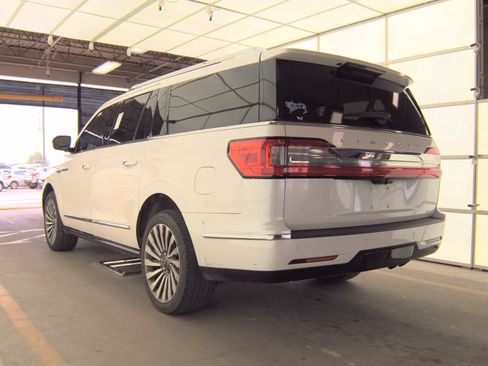 Used 2019 Lincoln Navigator L Reserve AWD/4WD image 11