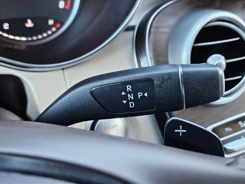 Used 2018 Mercedes-Benz GLC 300 4MATIC Coupe image 12