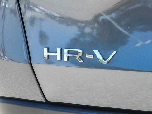Used 2024 Honda HR-V LX image 11