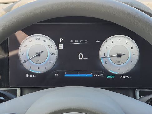 Certified 2024 Hyundai Elantra SEL FWD image 14