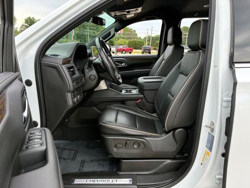 Used 2021 Chevrolet Tahoe Premier AWD/4WD image 12