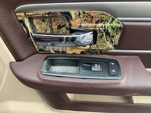 Used 2015 RAM 1500 Outdoorsman image 23