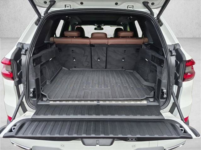 Certified 2023 BMW X5 xDrive45e w/ Executive Package AWD/4WD image 6
