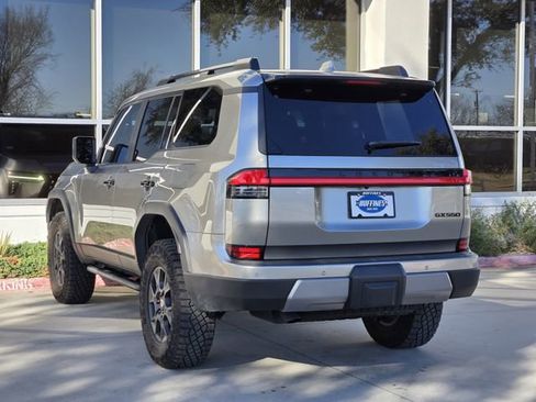 Used 2025 Lexus GX 550 image 5