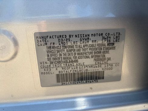 Used 2025 Nissan Versa SV FWD image 27