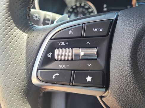 Used 2022 Genesis G70 2.0T w/ Prestige Package image 22