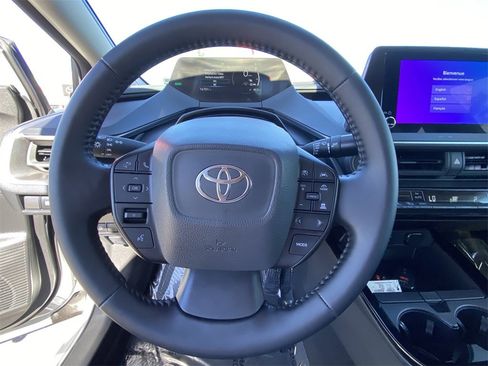 Certified 2025 Toyota Prius LE image 24