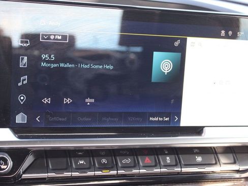 Used 2023 Chevrolet Silverado 1500 LT image 34