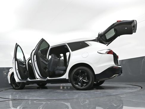 Used 2023 Buick Enclave Essence w/ Sport Touring Edition image 52