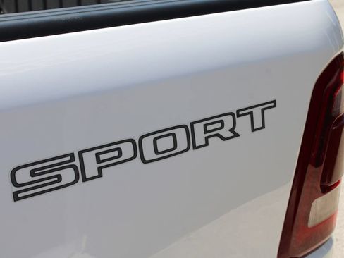Used 2022 RAM 1500 Laramie AWD/4WD image 24