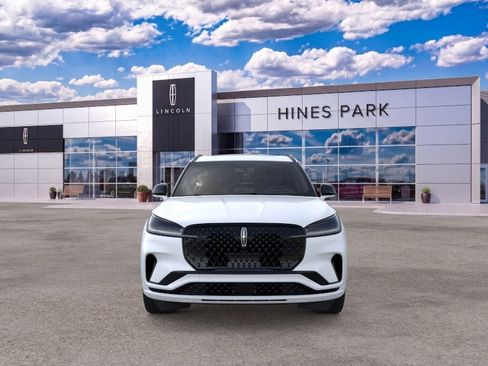 New 2026 Lincoln Aviator AWD image 6