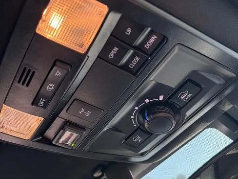 Used 2021 Toyota Tacoma TRD Pro AWD/4WD image 14