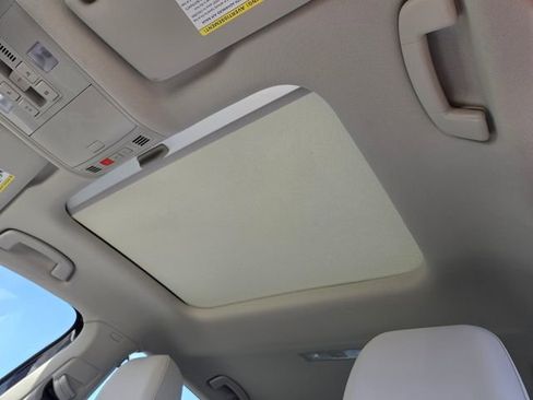 New 2026 Volkswagen Jetta SE image 7