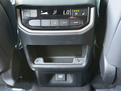 Used 2024 Lexus TX 500h AWD w/ Technology Package image 35
