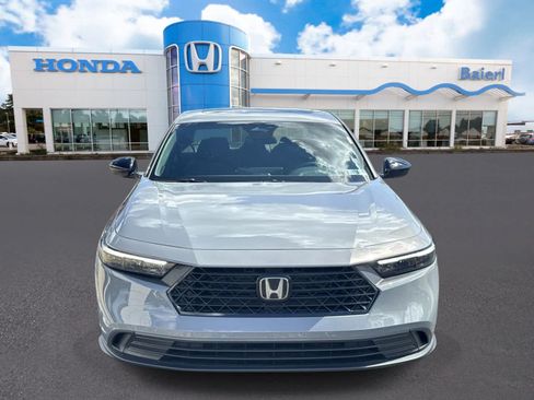 Used 2025 Honda Accord Sport image 8