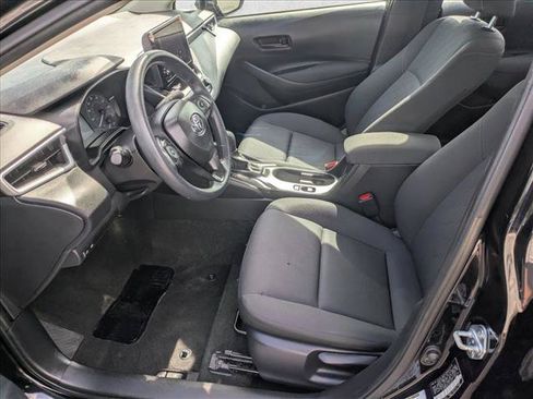 Used 2025 Toyota Corolla LE FWD image 14