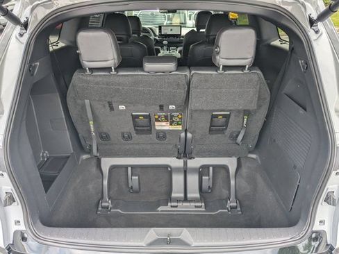 Used 2025 Toyota Sienna XSE w/ XSE Premium Package AWD/4WD image 16