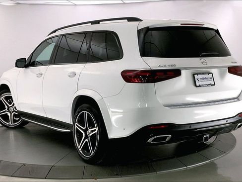 Used 2024 Mercedes-Benz GLS 450 4MATIC image 10