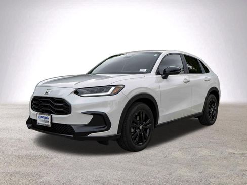 Used 2026 Honda HR-V Sport image 5