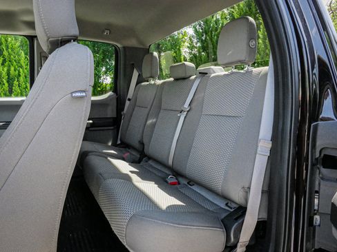 Used 2018 Ford F150 XLT AWD/4WD image 8