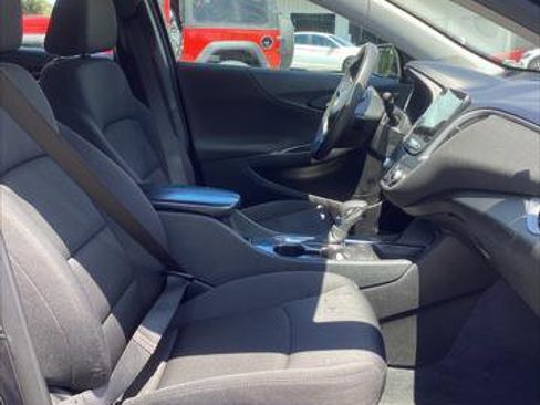 Used 2023 Chevrolet Malibu LT FWD image 24