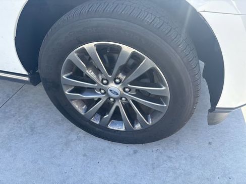 Certified 2020 Ford Expedition Limited w/ Equipment Group 301A image 2