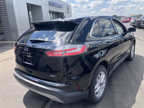 Used 2022 Ford Edge SEL AWD/4WD image 7