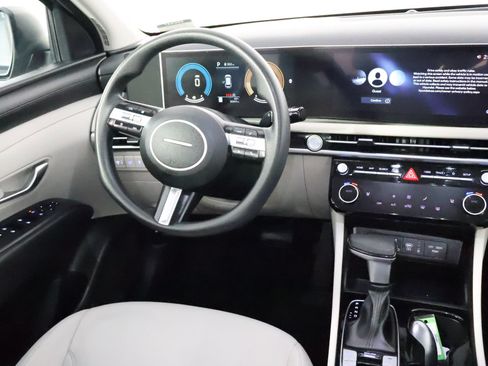 Used 2025 Hyundai Tucson SEL AWD/4WD image 27