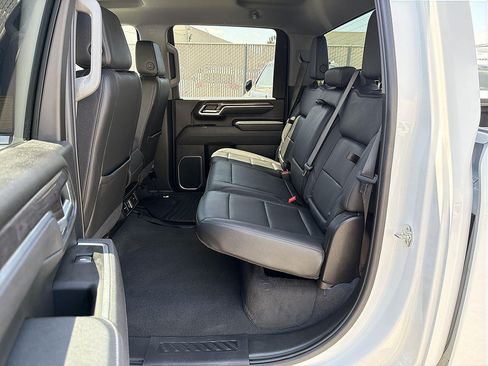 Used 2025 Chevrolet Silverado 2500 LTZ AWD/4WD image 24