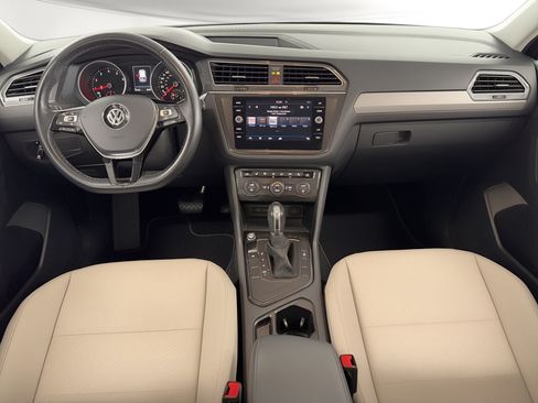 Used 2019 Volkswagen Tiguan SE FWD image 19