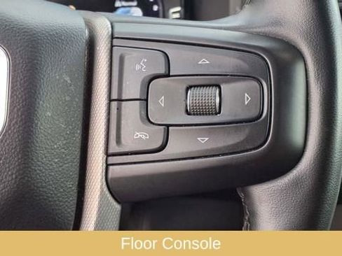 Used 2024 GMC Yukon XL Denali image 28