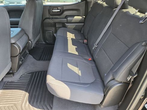 Used 2019 Chevrolet Silverado 1500 Custom Trail Boss w/ Custom Convenience Package image 17