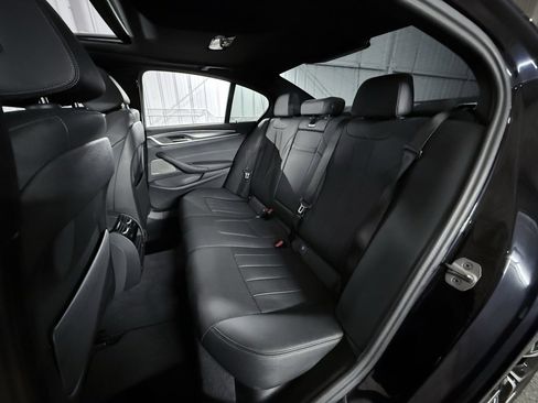 Used 2023 BMW 540i xDrive w/ M Sport Package image 22