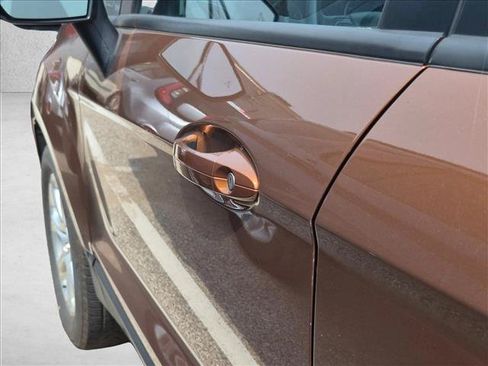 Used 2020 Ford EcoSport SE w/ SE Convenience Package FWD image 15