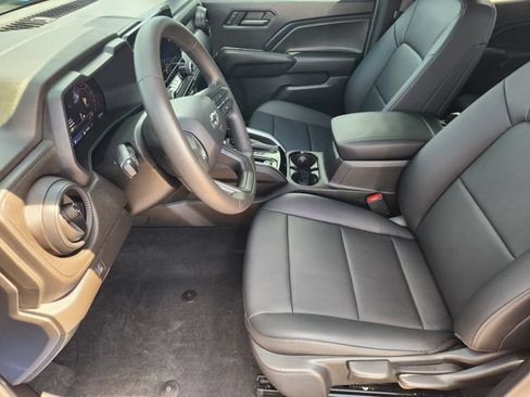 Used 2024 Chevrolet Colorado Trail Boss w/ Advanced Trailering Package AWD/4WD image 13