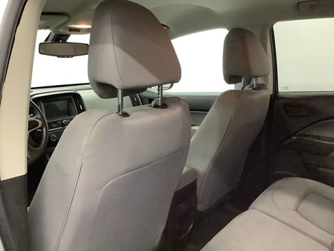 Used 2017 Chevrolet Colorado W/T w/ WT Convenience Package AWD/4WD image 8