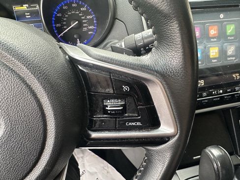 Used 2018 Subaru Outback 2.5i Limited w/ Popular Package #2 image 3