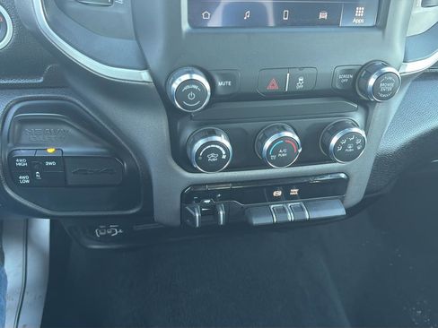 Used 2024 RAM 2500 Big Horn image 26