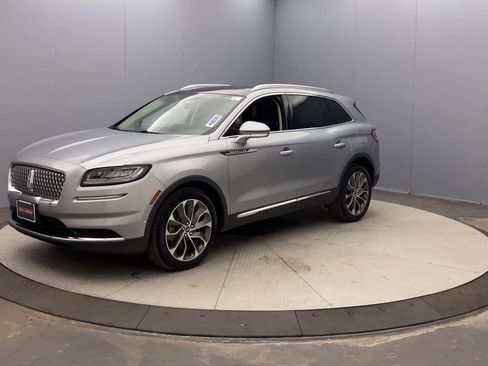 Used 2022 Lincoln Nautilus Reserve w/ Equipment Group 201A AWD/4WD image 9