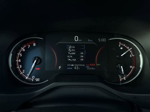 Used 2025 Toyota RAV4 XLE image 17