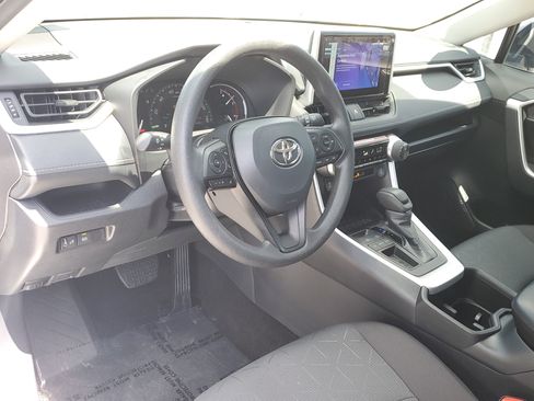 Certified 2025 Toyota RAV4 XLE FWD image 19