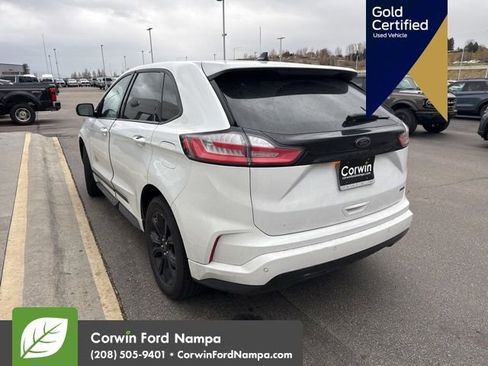 Used 2023 Ford Edge SE w/ Black Appearance Package image 5