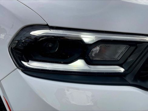 Used 2023 Dodge Durango GT image 28