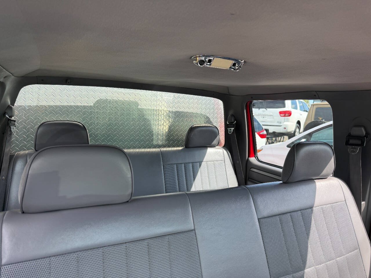 Used 1995 Ford F450 2WD Regular Cab Super Duty image 55
