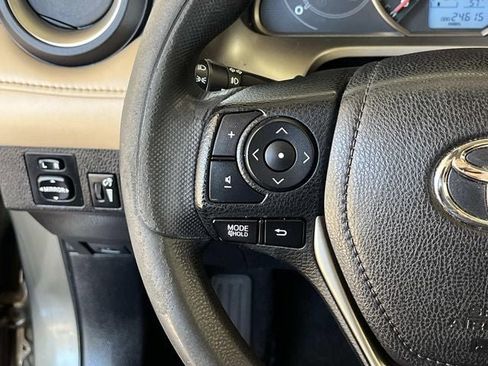 Used 2014 Toyota RAV4 XLE image 29