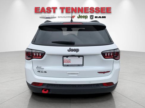 Used 2024 Jeep Compass Trailhawk image 4