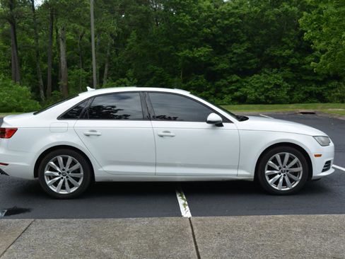 Used 2017 Audi A4 2.0T Ultra Premium w/ Convenience Package FWD image 4
