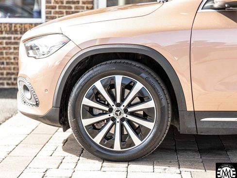 Used 2021 Mercedes-Benz GLA 250 w/ Premium Package image 31